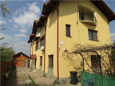 Foarte spatioasa! Vanzare Vila P+E+M In Targoviste - Exterior Sud