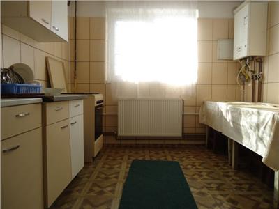 Vanzare apartament cu 2 camere pretabil pt firma- Targoviste M11