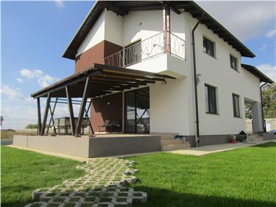 Ansamblu Case - Targoviste - Calea Bucuresti - Ulmi! Case nou construite!