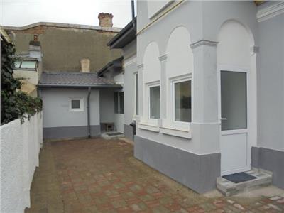 Oportunitate inchiriere casa cu 2 camere in Targoviste-zona buna