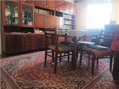 Spatios! Vanzare apartament cu 3 camere in Targoviste- micro 4!