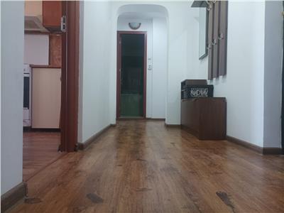 Decomandat! Vanzare apartament cu 2 camere in Targoviste- micro 2!