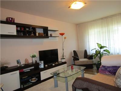 Complet renovat! Vanzare apartament 3 camere in Micro 12 - Targoviste