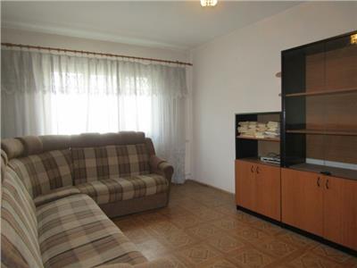 Apartament Decomandat! Vanzare apartament cu 3 camere in Targoviste - Micro 12.