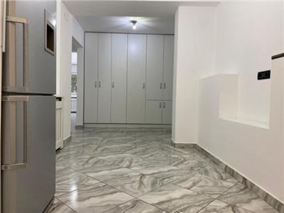Ideal pentru birouri! Inchiriere apartament cu 2 camere in centrul Targovistei