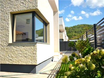 Vila de vis in ansamblu rezidential exclusivist, Targoviste - Periferie.