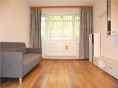Apartament luminos si calduros de vanzare - Aleea Trandafirilor, langa MALL!